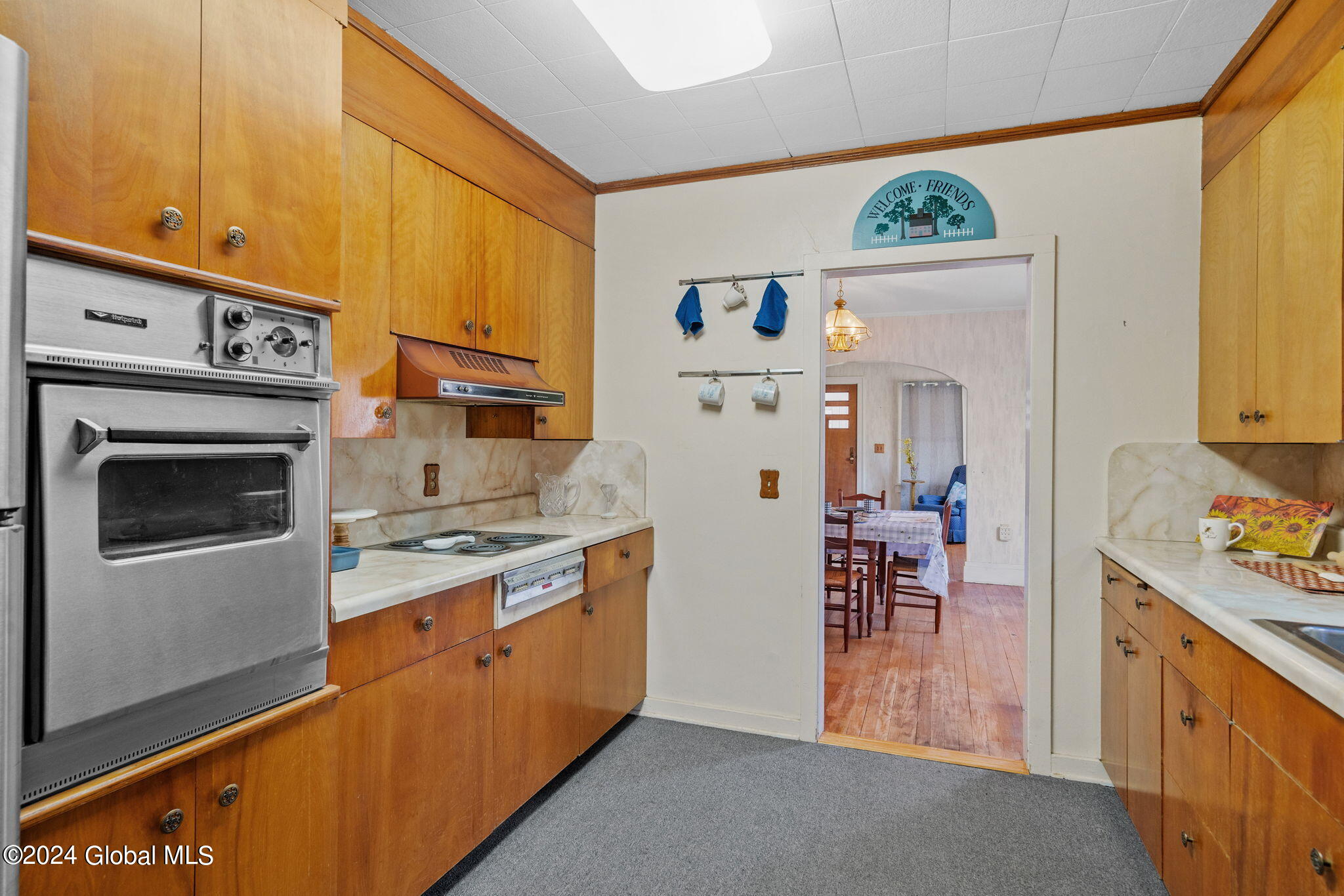 53 New Shaker Road Colonie, NY 12205 - Photo 10 of 38 6-53-new-shaker-rd