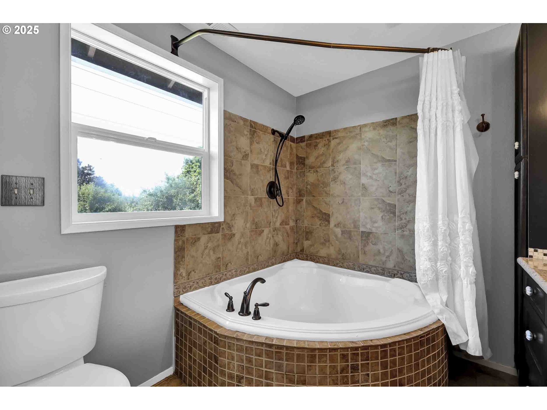 1168 Risden Place Eugene, OR 97404 - Photo 33 of 41 Gallery Image 33