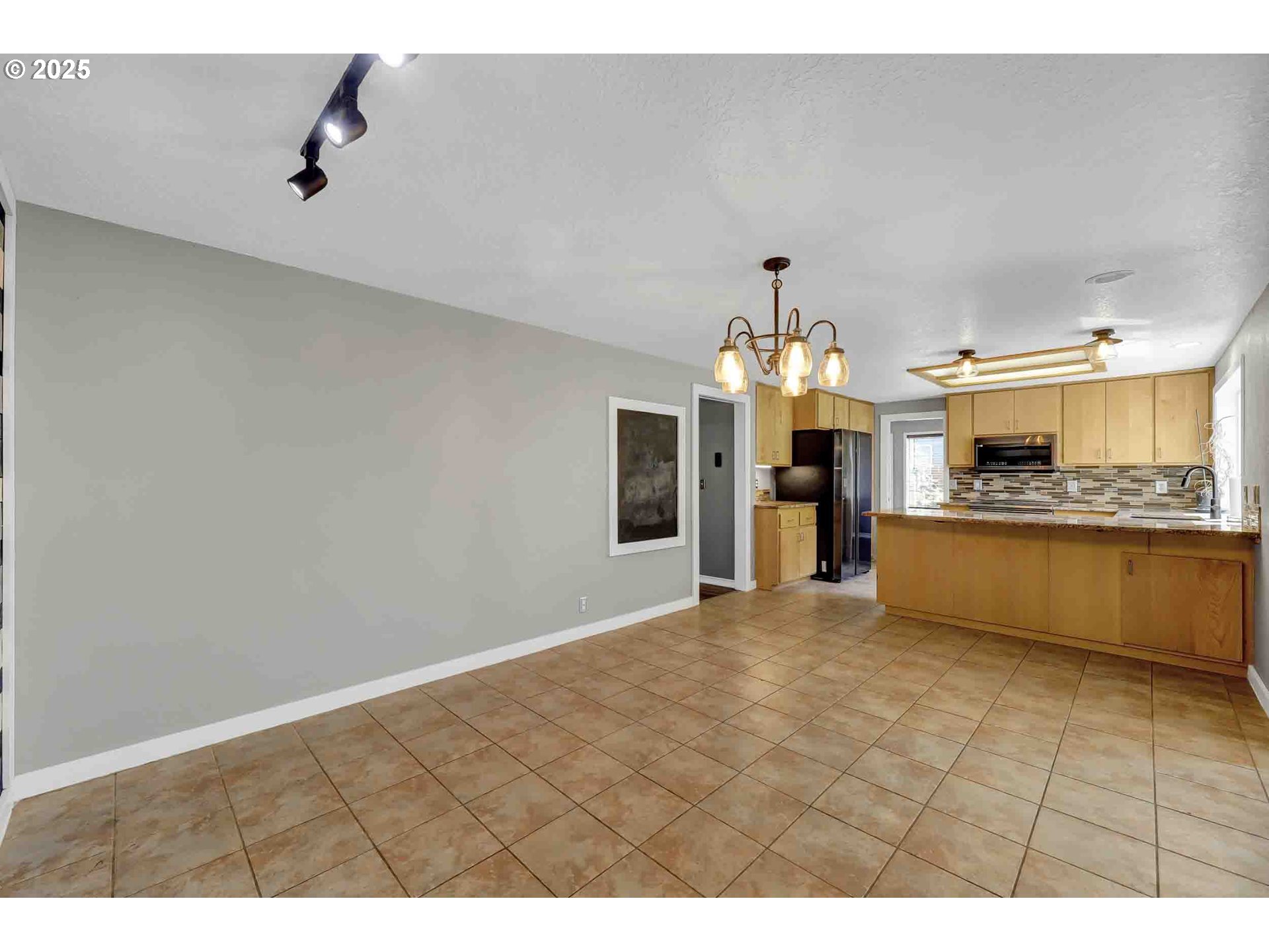 1168 Risden Place Eugene, OR 97404 - Photo 10 of 41 Gallery Image 10