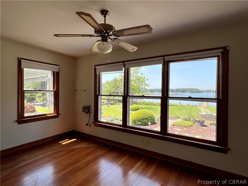108 Oystershell Road Kilmarnock, VA 22482 - Photo 11 of 15