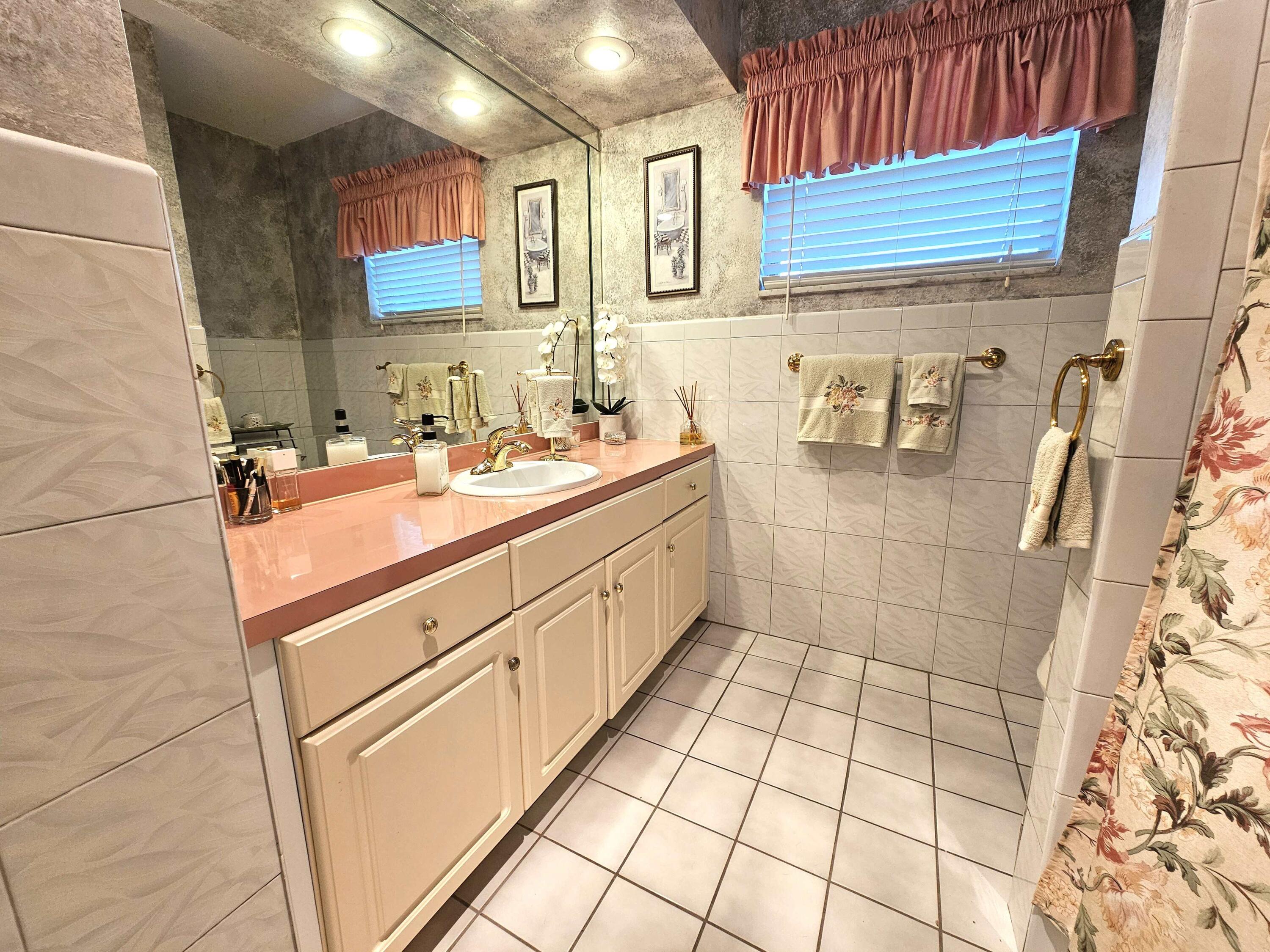 11500 Southwest 3rd Street Plantation, FL 33325 - Photo 17 of 17 HUGO HALL BATH GOOD JOANNA
