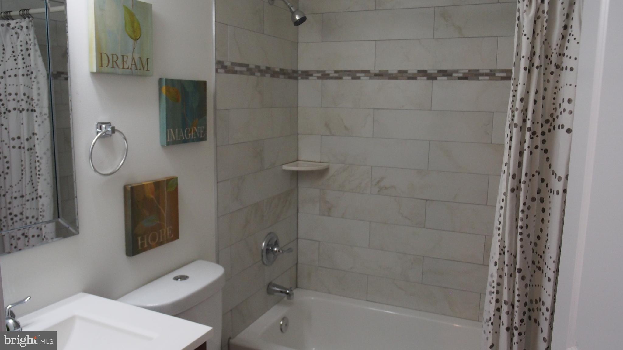 7 Smoketree Road Levittown, PA 19056 - Photo 22 of 35 Gallery Image 22