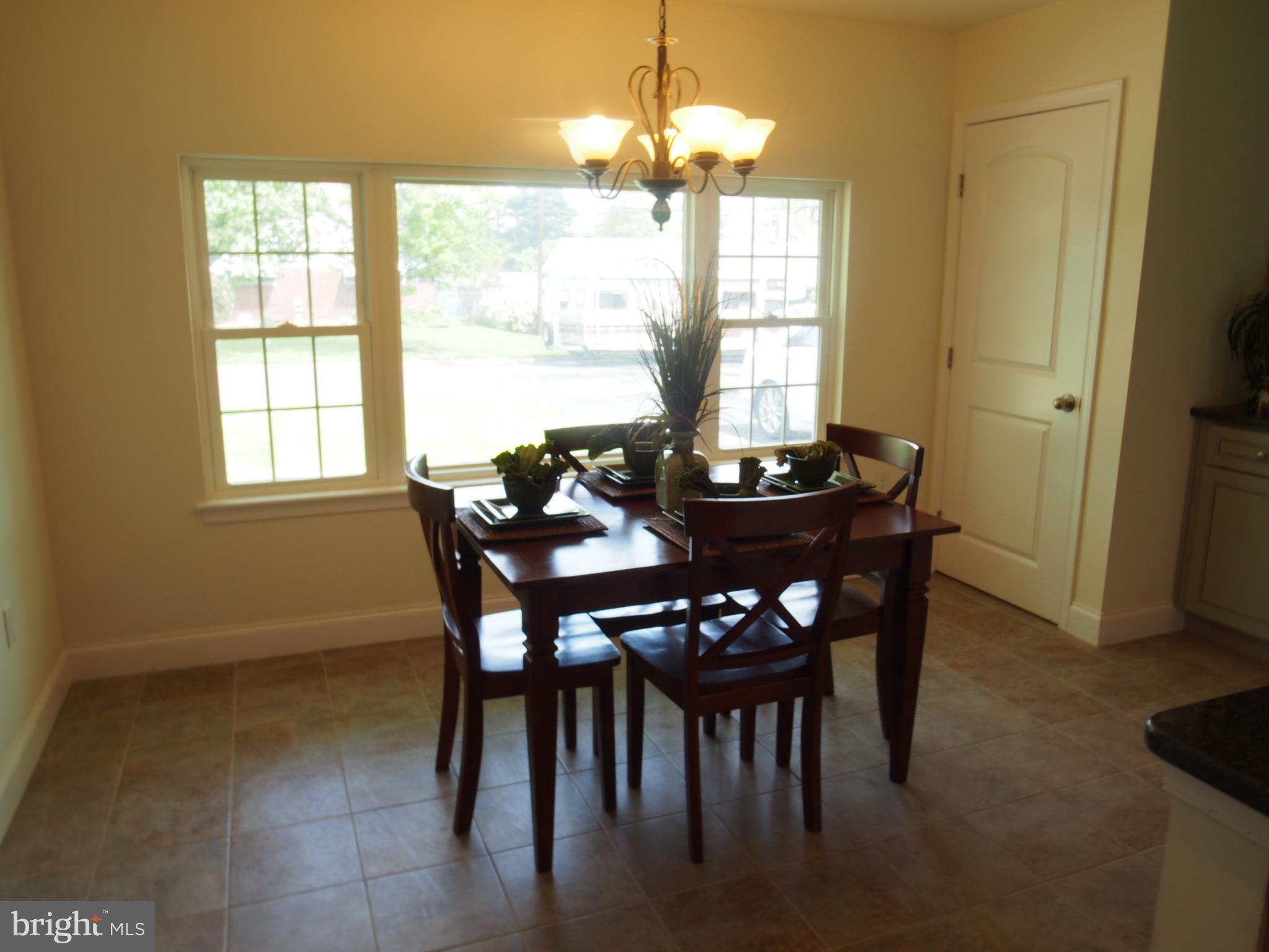 7 Smoketree Road Levittown, PA 19056 - Photo 8 of 35 Gallery Image 8