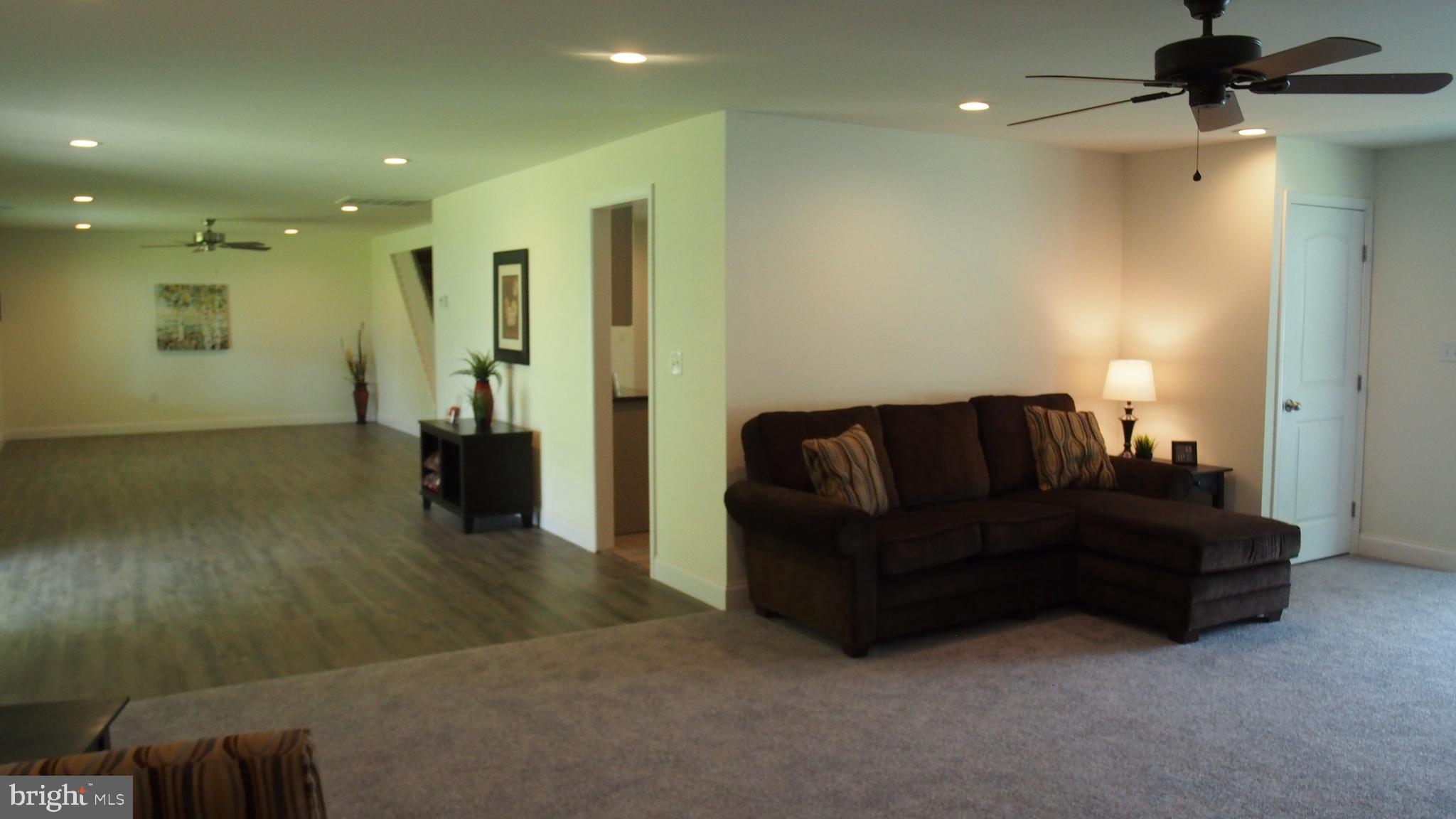 7 Smoketree Road Levittown, PA 19056 - Photo 9 of 35 Gallery Image 9