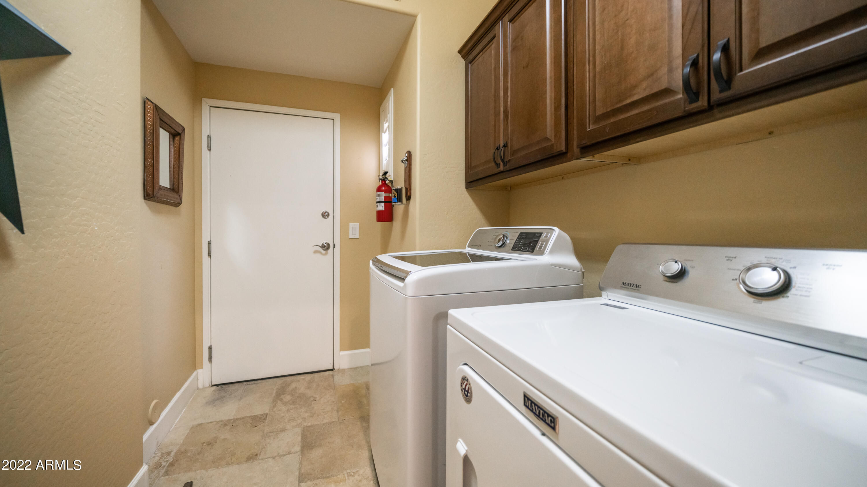 3935 East Rough Rider Road, Unit 1159 Phoenix, AZ 85050 - Photo 32 of 37 3935 E Rough Rider Unit 1159-36