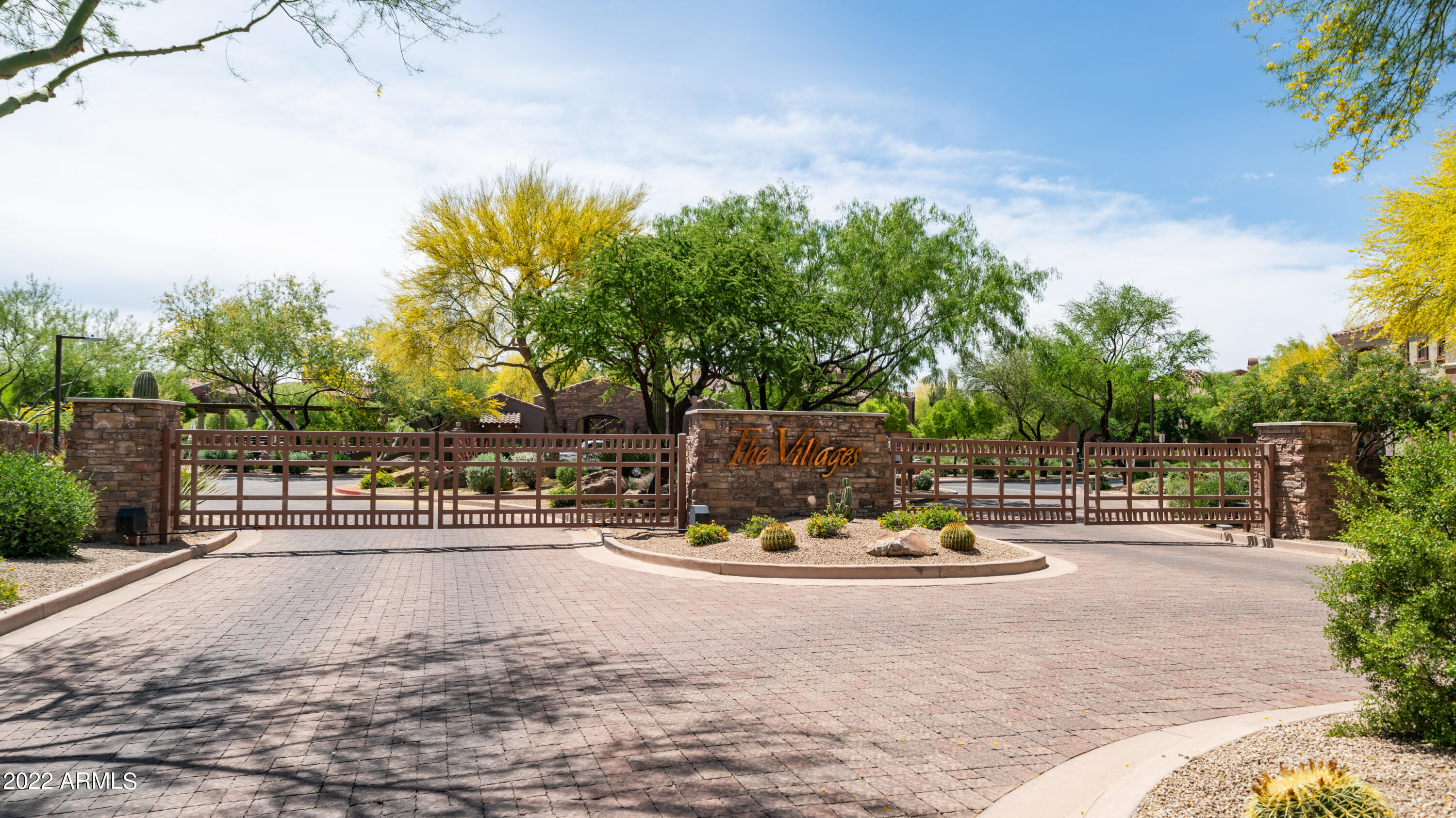3935 East Rough Rider Road, Unit 1159 Phoenix, AZ 85050 - Photo 35 of 37 3935 E Rough Rider Unit 1159-38