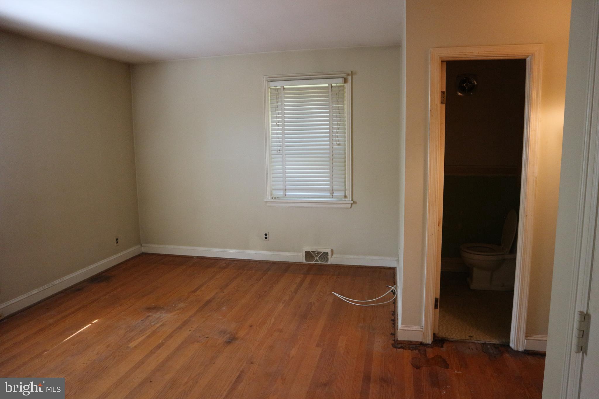7804 Granville Road Philadelphia, PA 19128 - Photo 14 of 21 Gallery Image 14