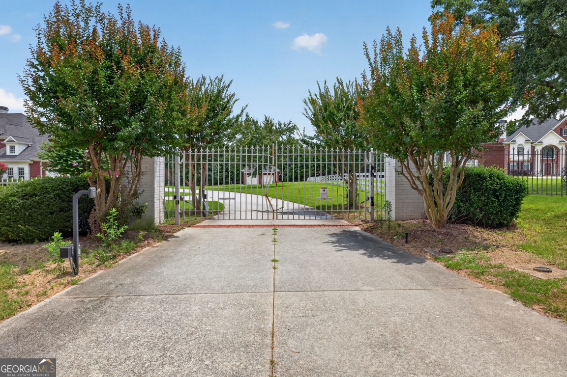 2835 Wallace Road Buford, GA 30519 - Photo 4 of 110