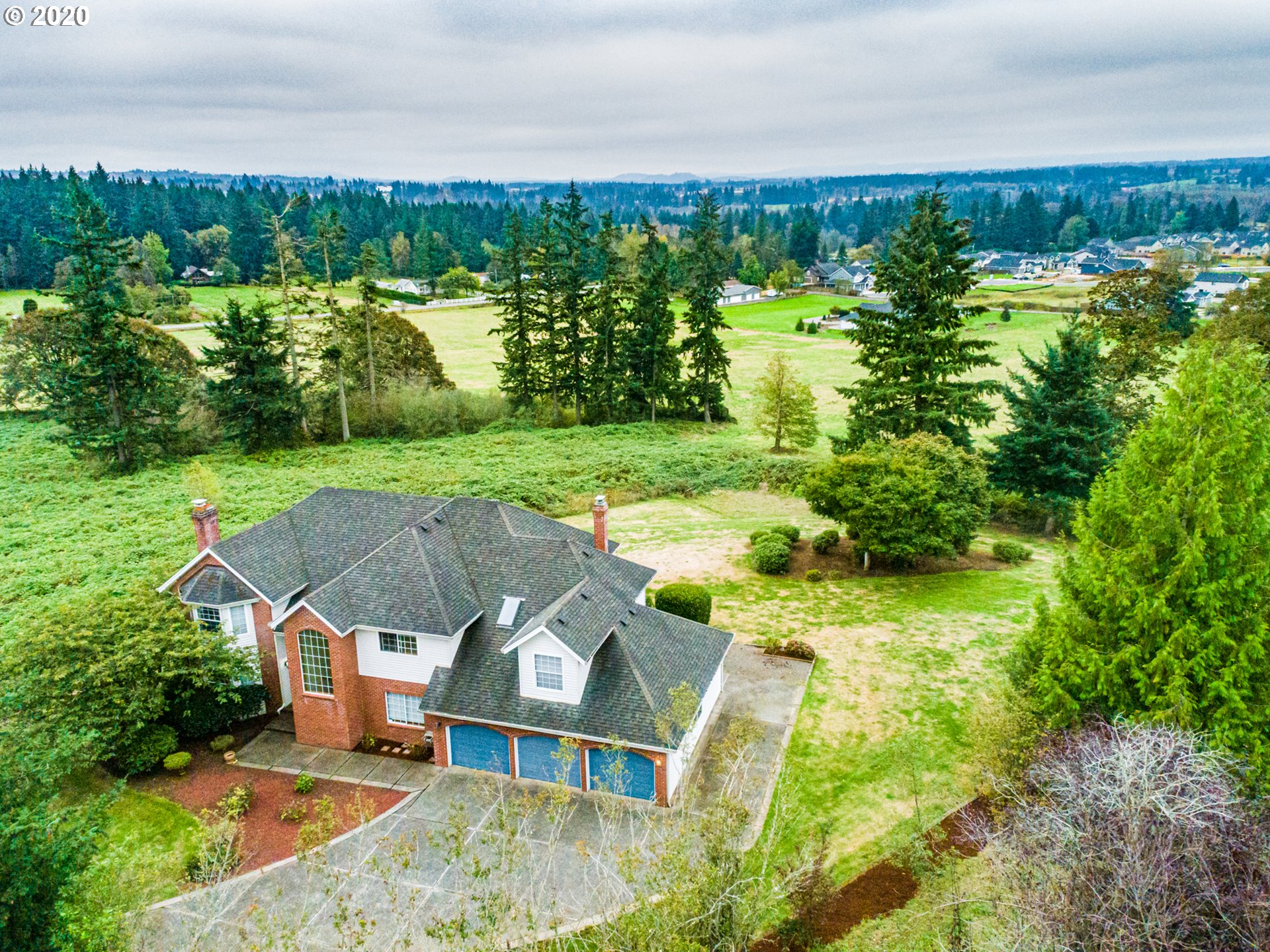 23002 Northeast Country View Circle Camas, WA 98607 - Photo 3 of 32 Gallery Image 3