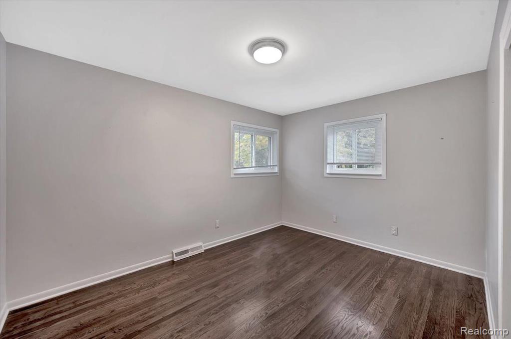 280 Thalia Avenue Rochester, MI 48307 - Photo 12 of 29
