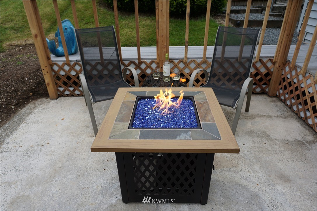 17813 Butler Road Snohomish, WA 98290 - Photo 14 of 23 a view of outdoor sitting area with furniture