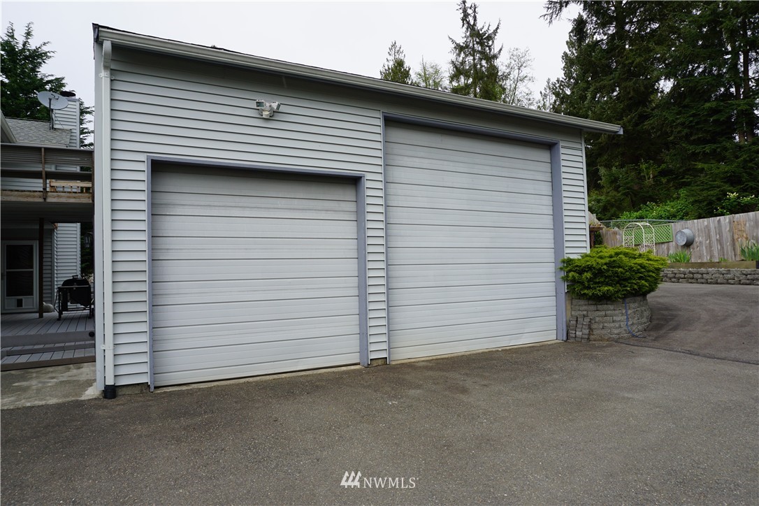 17813 Butler Road Snohomish, WA 98290 - Photo 21 of 23 a view of a garage