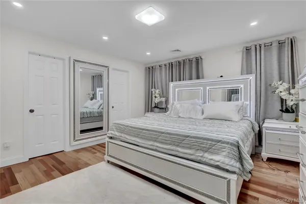 $949,000 | 26 Hilbert Street, Hempstead, NY 11550