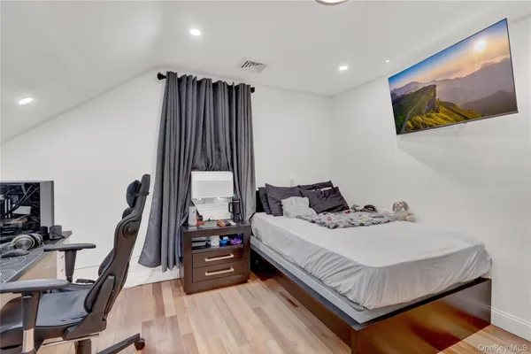 $949,000 | 26 Hilbert Street, Hempstead, NY 11550