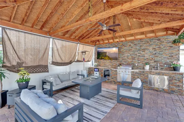 $949,000 | 26 Hilbert Street, Hempstead, NY 11550