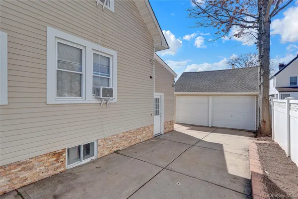 $949,000 | 26 Hilbert Street, Hempstead, NY 11550