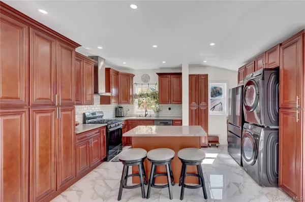 $949,000 | 26 Hilbert Street, Hempstead, NY 11550