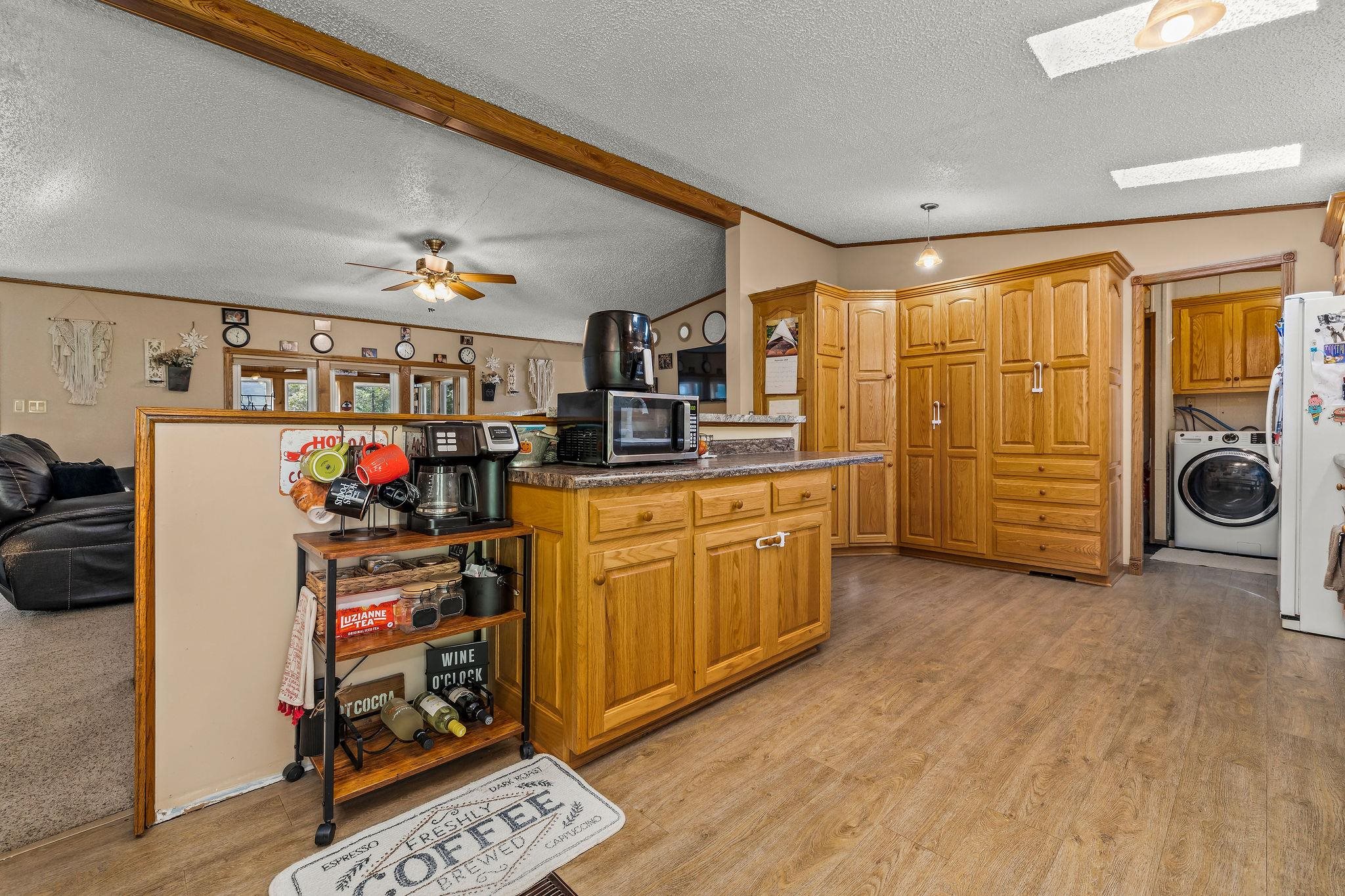 4812 Southeast County Line Road Shepherd, MI 48883 - Photo 14 of 47 1950997-d9038cde-7bcf-4116-8abd-aa7aeb6aeb26.JPG