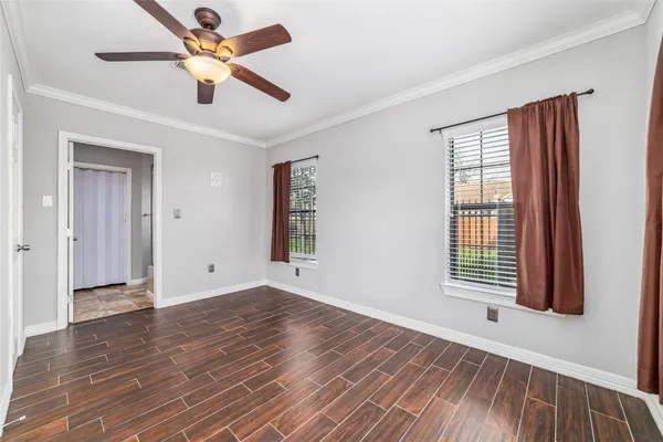 $2,100 | 5012 Irvington Boulevard, Houston, TX 77009