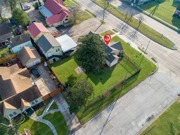 $2,100 | 5012 Irvington Boulevard, Houston, TX 77009