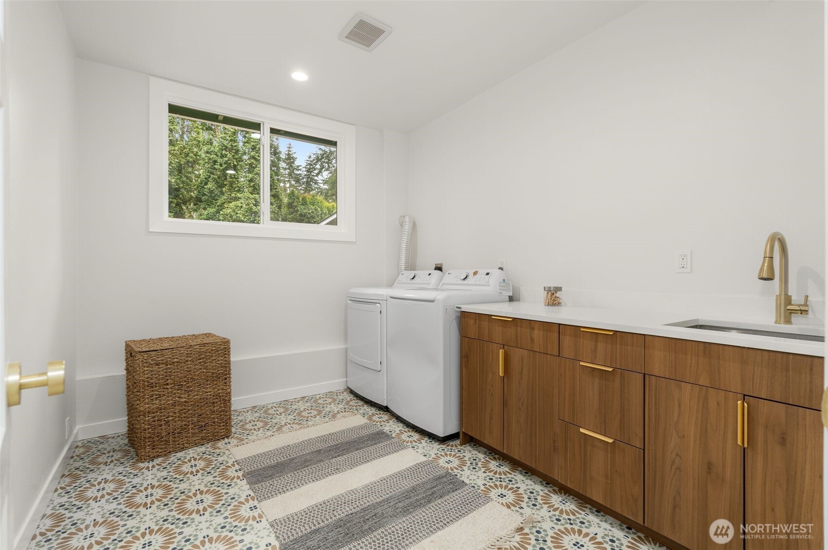 107 219th Place Southeast Bothell, WA 98021 - Photo 23 of 40