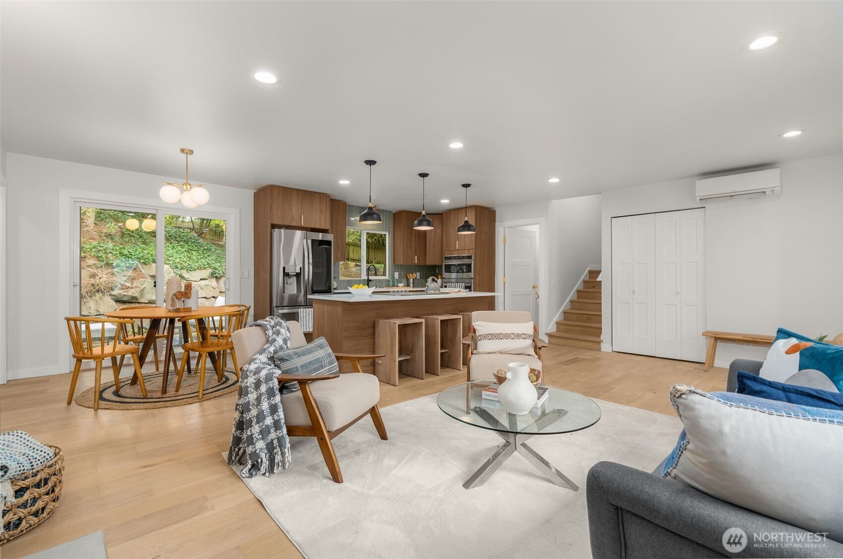 107 219th Place Southeast Bothell, WA 98021 - Photo 5 of 40