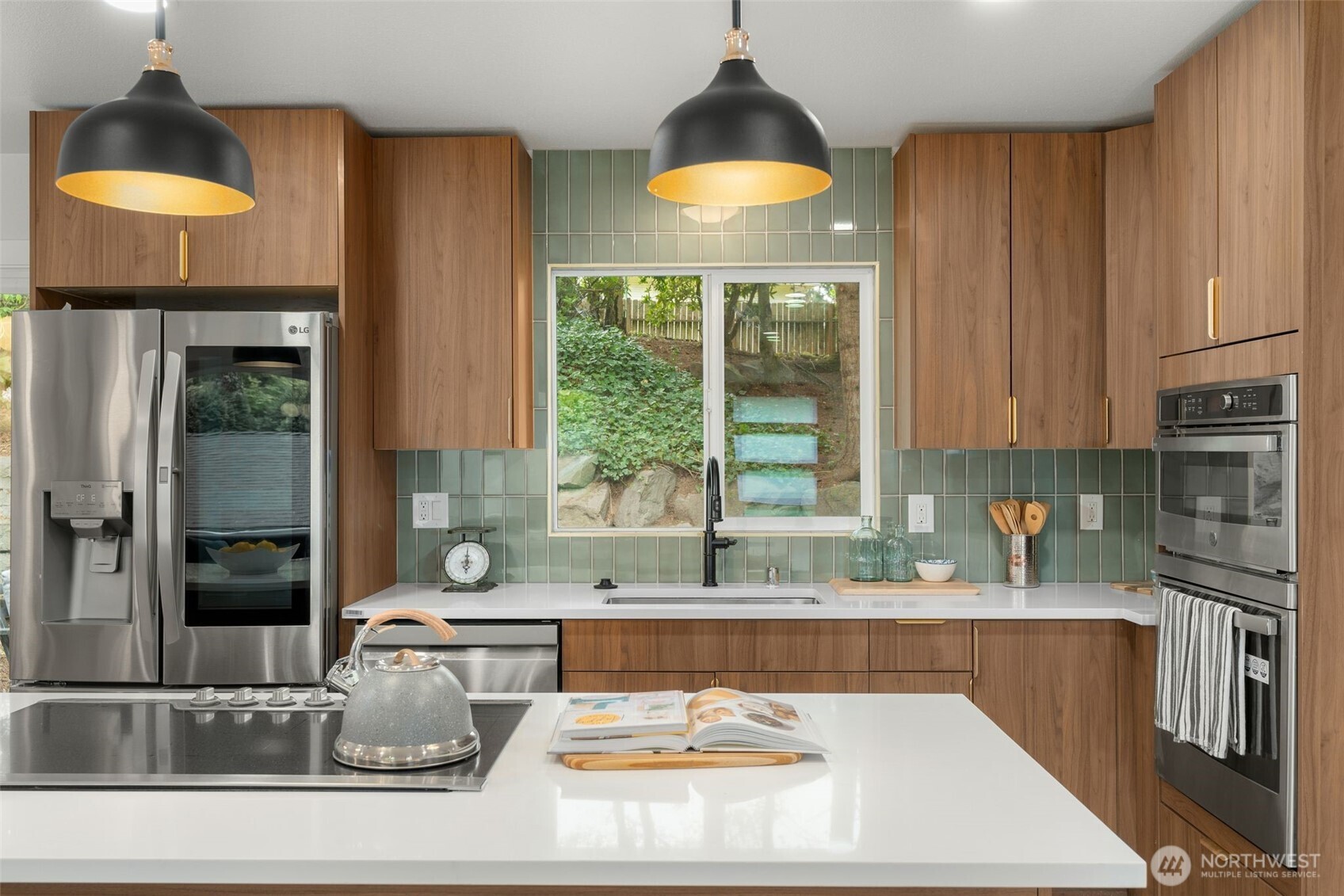 107 219th Place Southeast Bothell, WA 98021 - Photo 8 of 40