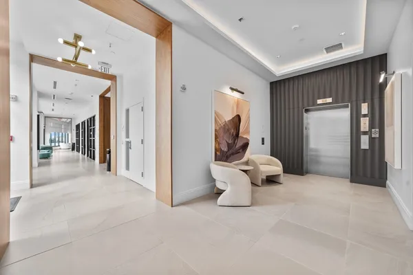 a view of livingroom with furniture