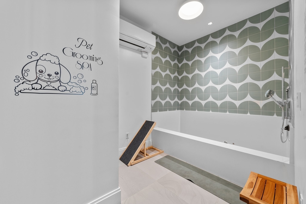 191 Washington Street, Unit 617 Boston, MA 02135 - Photo 31 of 41