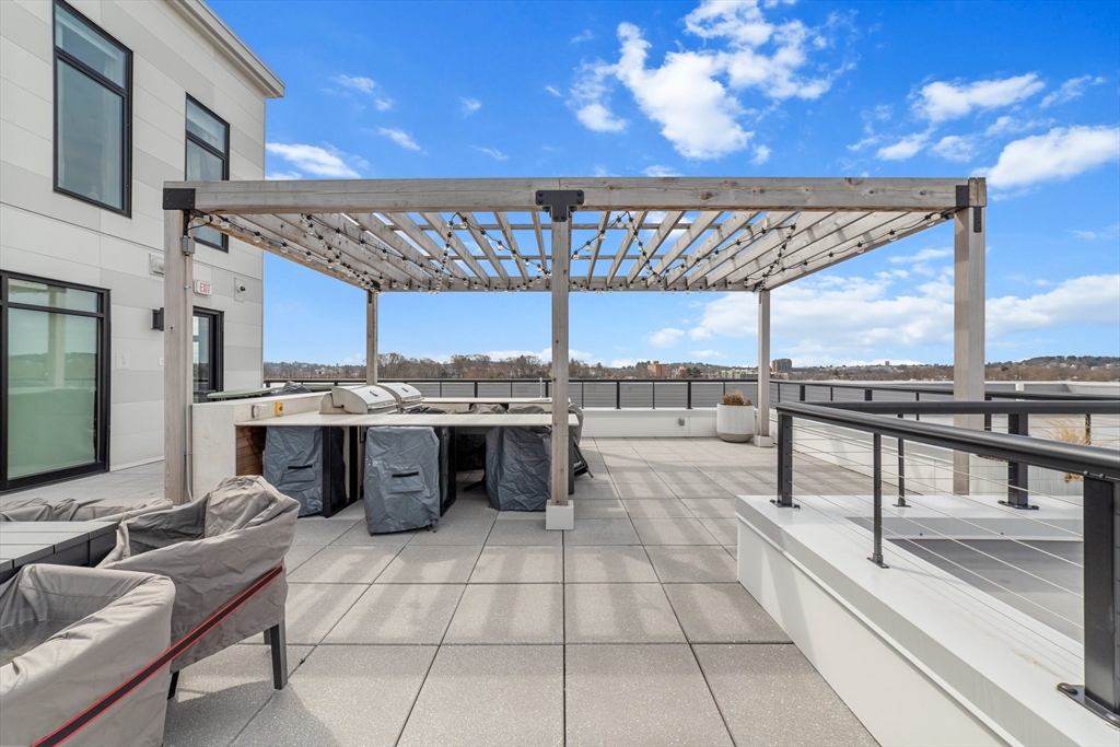 191 Washington Street, Unit 617 Boston, MA 02135 - Photo 37 of 41