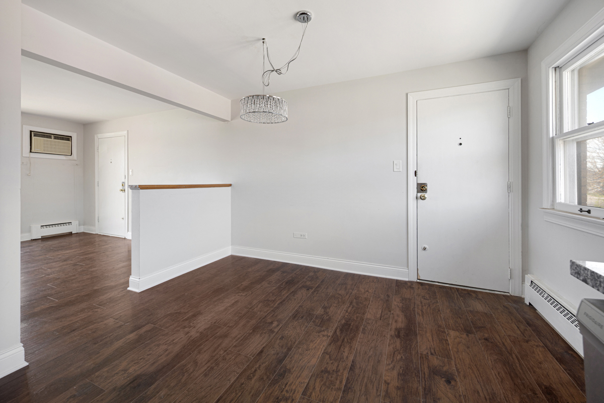 18318 Exchange Avenue, Unit 2F Lansing, IL 60438 - Photo 14 of 20