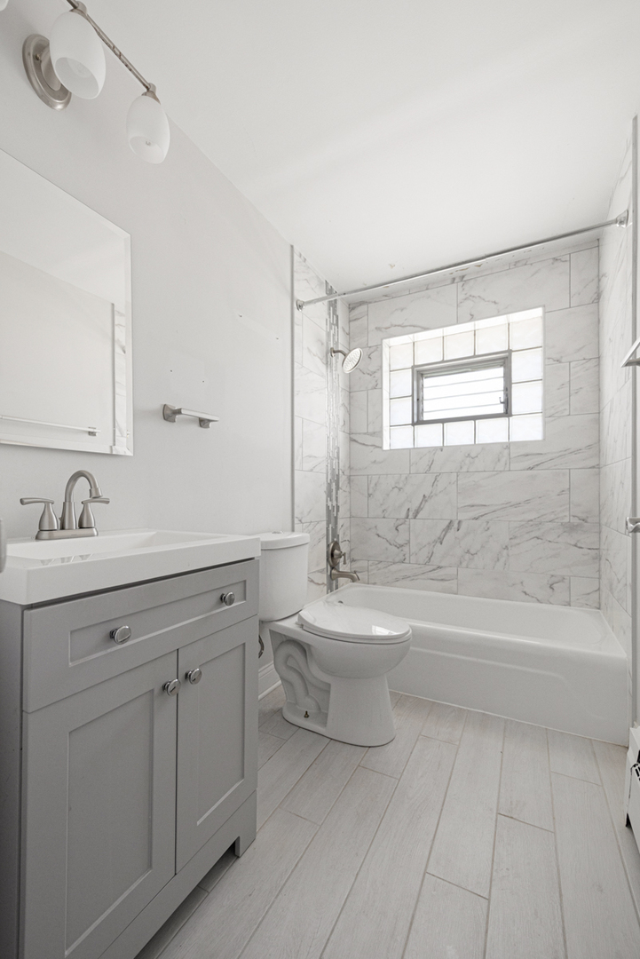 18318 Exchange Avenue, Unit 2F Lansing, IL 60438 - Photo 17 of 20