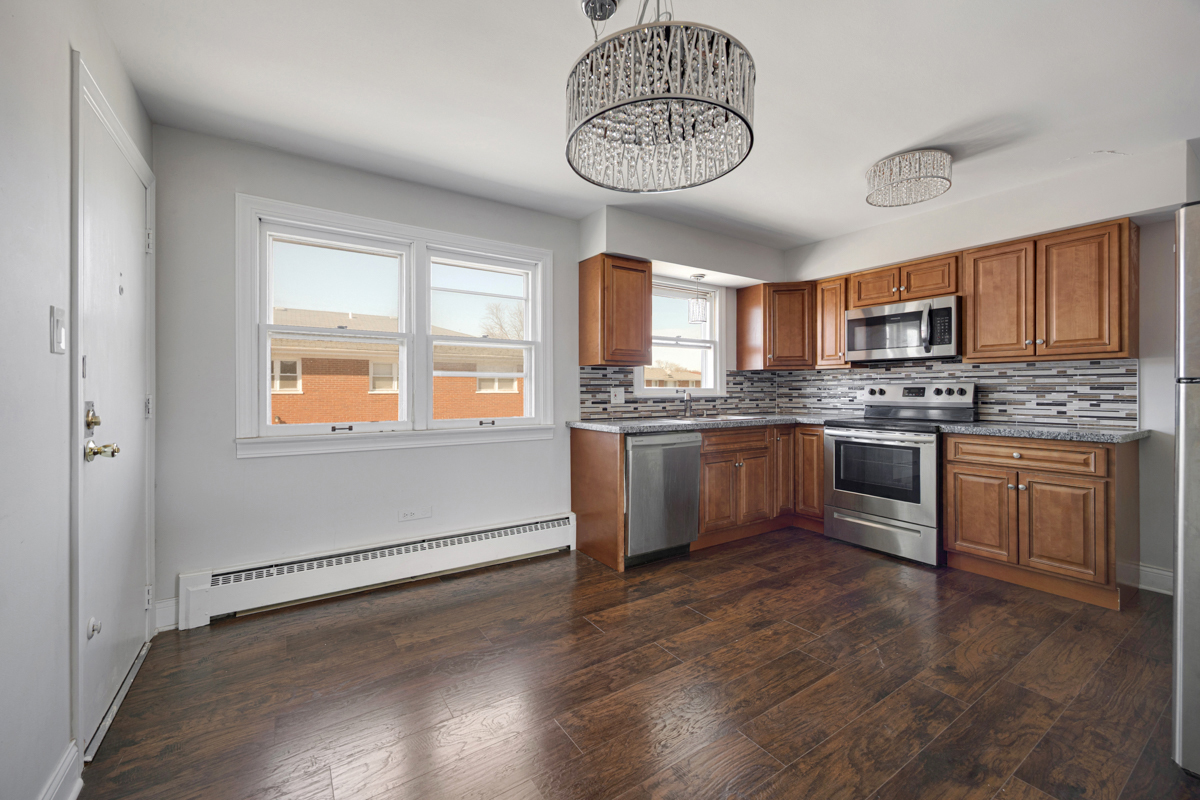 18318 Exchange Avenue, Unit 2F Lansing, IL 60438 - Photo 10 of 20