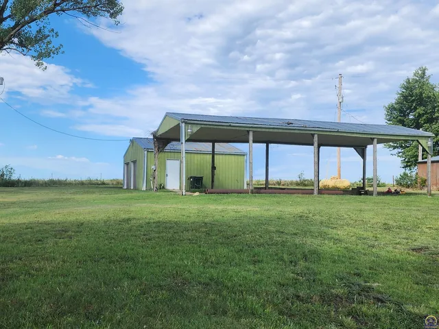 $52,500 | 80 Eureka Lake Road, Eureka, KS 67045