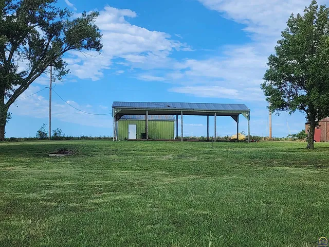 $52,500 | 80 Eureka Lake Road, Eureka, KS 67045