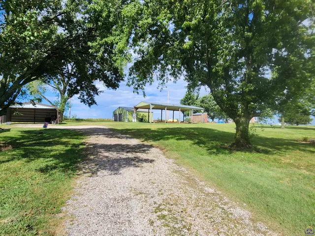 $52,500 | 80 Eureka Lake Road, Eureka, KS 67045