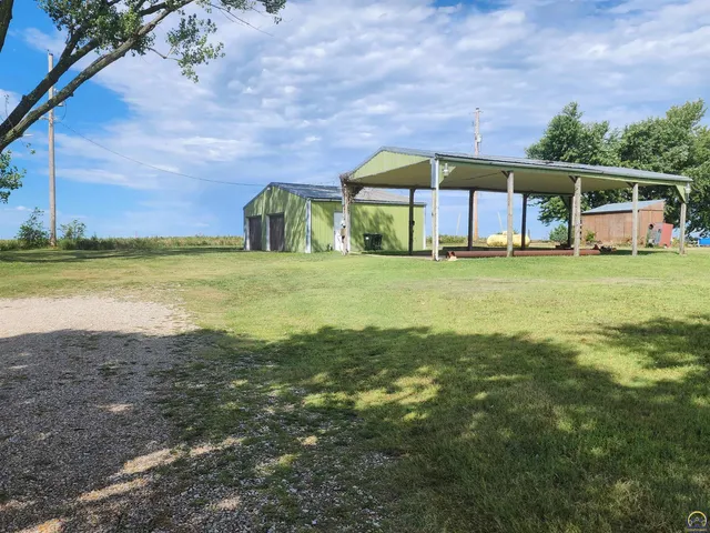 $52,500 | 80 Eureka Lake Road, Eureka, KS 67045