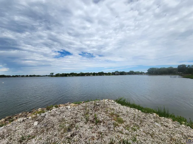 $52,500 | 80 Eureka Lake Road, Eureka, KS 67045