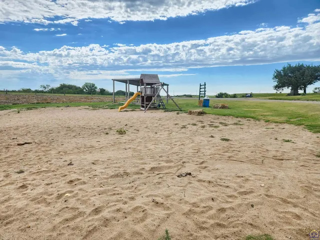 $52,500 | 80 Eureka Lake Road, Eureka, KS 67045