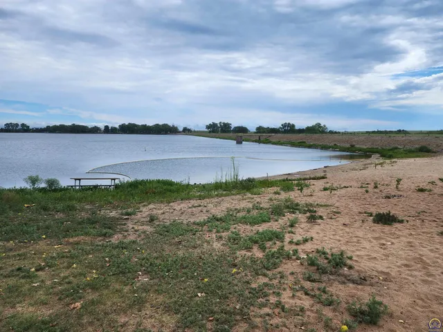 $52,500 | 80 Eureka Lake Road, Eureka, KS 67045