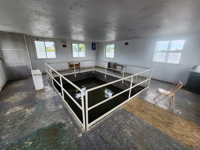 $52,500 | 80 Eureka Lake Road, Eureka, KS 67045