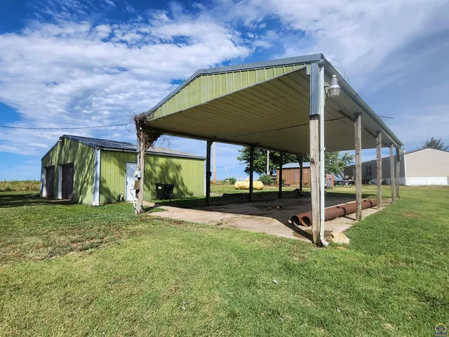 $52,500 | 80 Eureka Lake Road, Eureka, KS 67045