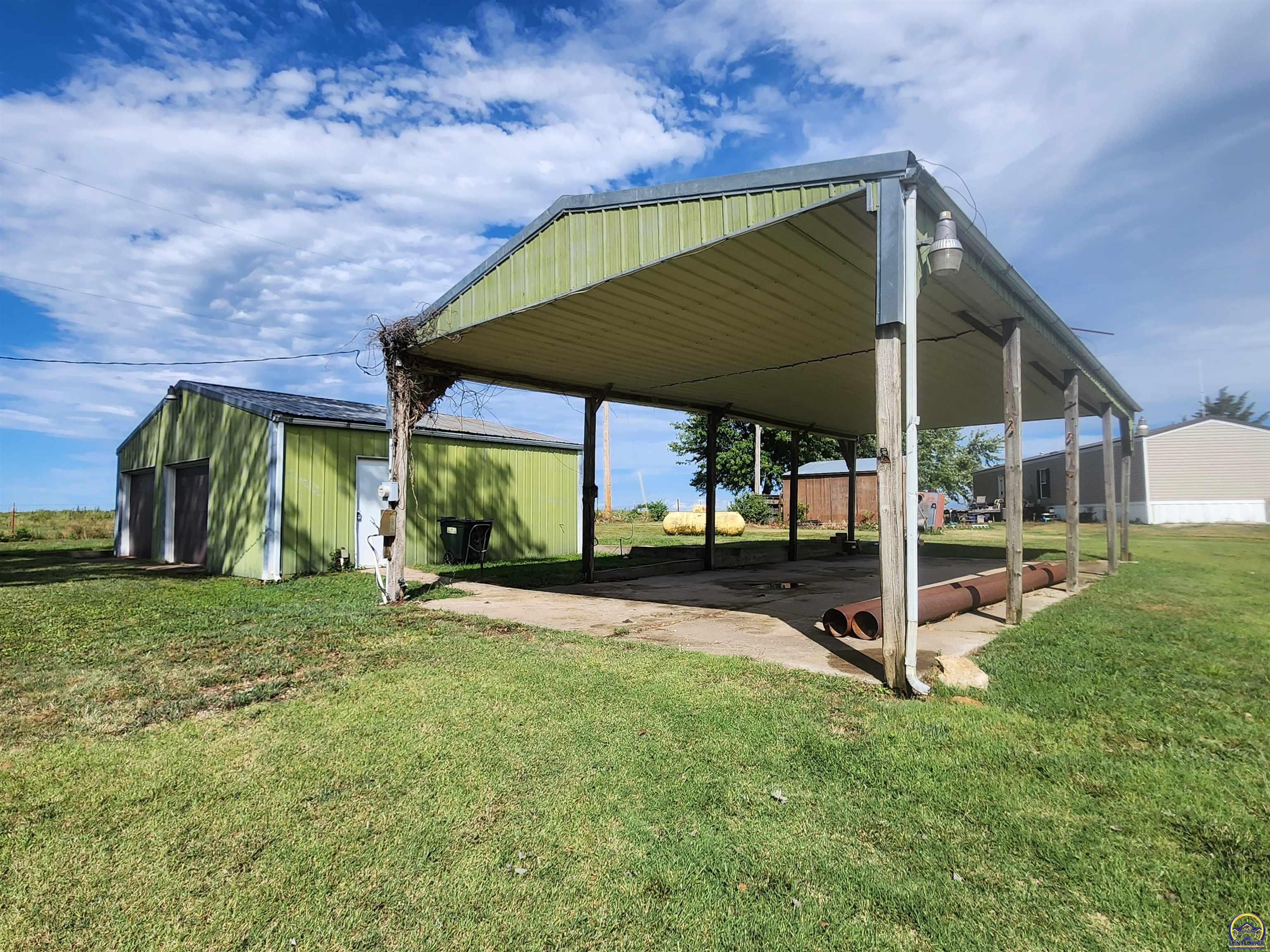 80 Eureka Lake Road Eureka, KS 67045 - Photo 3 of 48