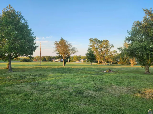 $52,500 | 80 Eureka Lake Road, Eureka, KS 67045