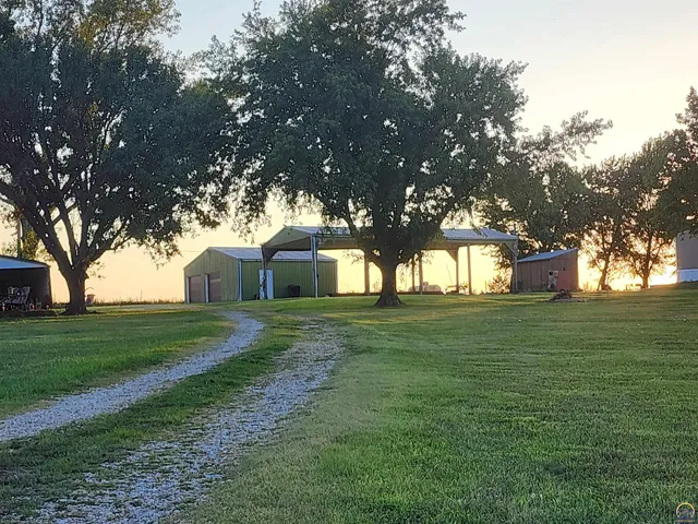 $52,500 | 80 Eureka Lake Road, Eureka, KS 67045