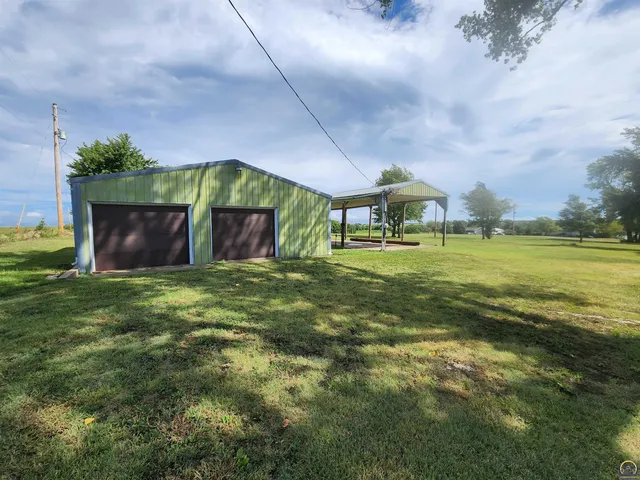 $52,500 | 80 Eureka Lake Road, Eureka, KS 67045