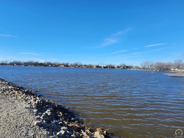 $52,500 | 80 Eureka Lake Road, Eureka, KS 67045