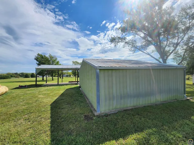 $52,500 | 80 Eureka Lake Road, Eureka, KS 67045