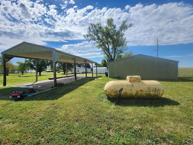 $52,500 | 80 Eureka Lake Road, Eureka, KS 67045