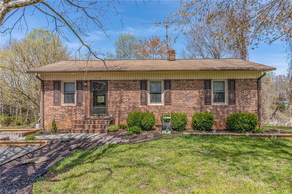 610 Cedarbrook Road Jonesville, NC 28642 - Photo 1 of 19 Gallery Image 1